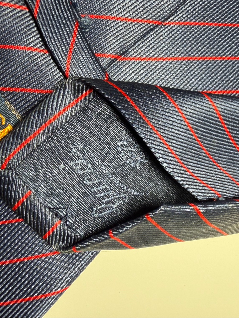 Gucci Navy Tie with Red Diagonal Stripe - Picture 7 of 12
